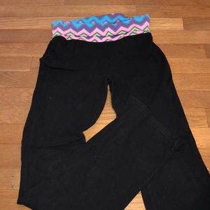 Long black yoga pants